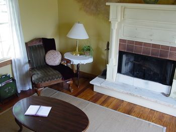 Back Forty Of Fredericksburg Bed and Breakfast Exteriör bild