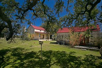 Back Forty Of Fredericksburg Bed and Breakfast Exteriör bild